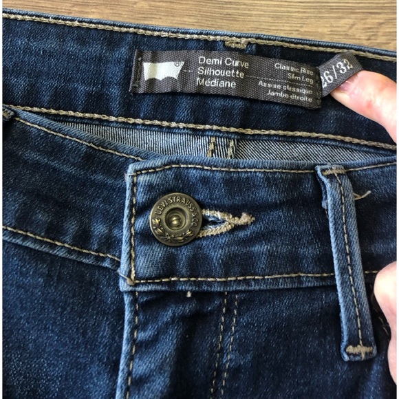 LEVIS DEMI CURVE CLASSIC RISE SLIM LEG IN SIZE 26/32 - Picture 5 of 8